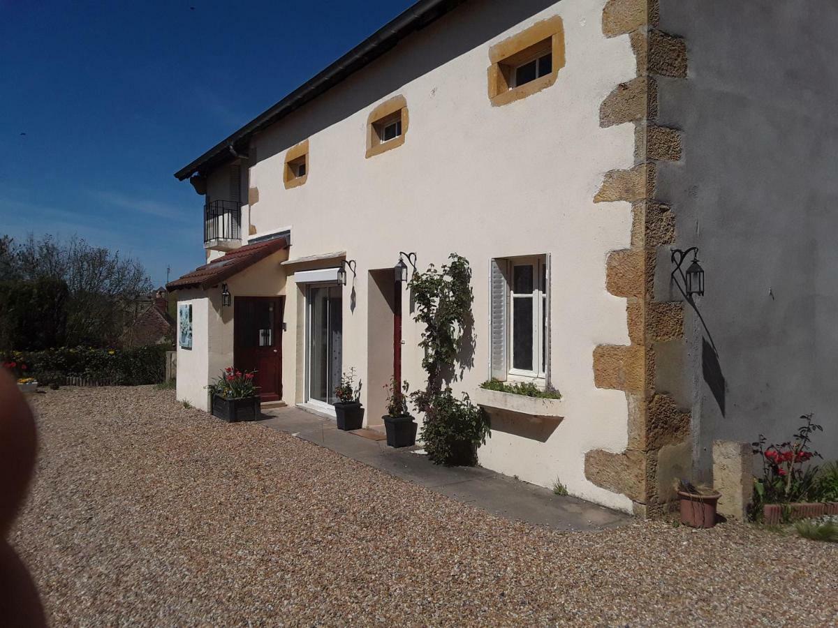 Hotel Escampette Saint-Aubin-en-Charollais Exteriér fotografie